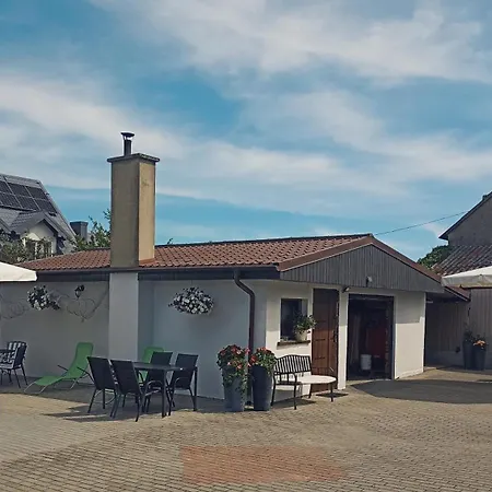 Pokoje Goscinne Dominik Ostrowo  Exterior photo